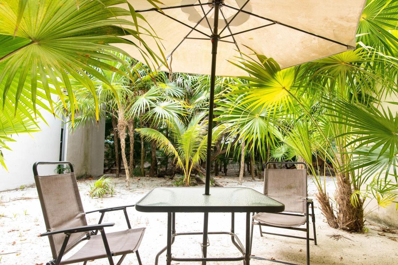 87972 Romantic Condo, Best Retreat For A Couple, 1 Block From The Ocean Progreso  Εξωτερικό φωτογραφία